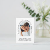 Carte D'accompagnement Elegant Arch Photo Détails du Mariage Site QR Code (Debout devant)