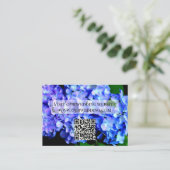 Carte D'accompagnement Elégant bleu violet hydrangée florale QR code (Debout devant)