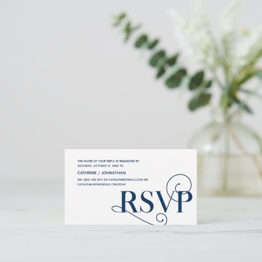 Carte D'accompagnement Elegant Classy, Navy Blue Script, réponse RSVP (Debout devant)