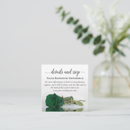 Carte D'accompagnement Emerald Green Mariage Détails et code RSVP QR (Debout devant)