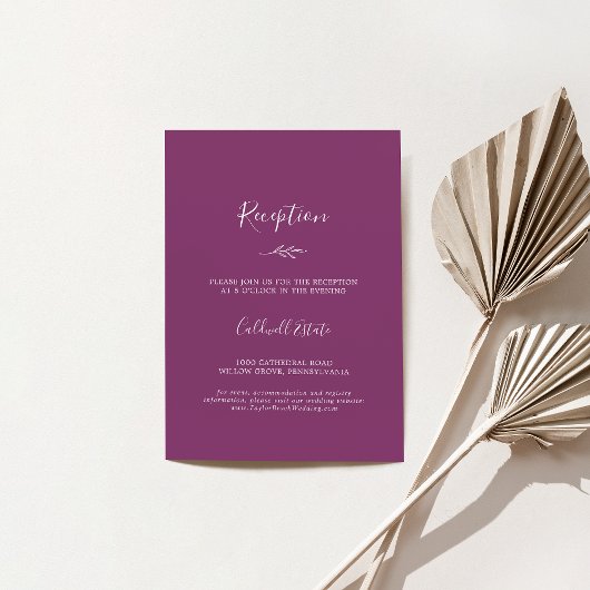 Carte D'accompagnement Feuille minimale | Réception Mariage Berry Purple