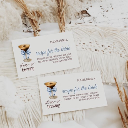 Carte D'accompagnement Love is Brewing Blue Bow Coffee Bridal Shower