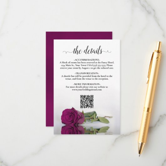 Carte D'accompagnement Magenta Rose Elegant Wedding Details QR Code (Devant/Arrière en situation)
