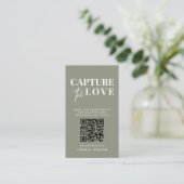 Carte D'accompagnement Mariage moderne Capter l'amour Qr Code (Debout devant)