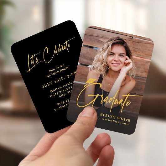 Carte D'accompagnement Mini Grad Cap Script Photo Graduation Invite