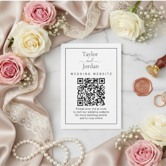 Carte D'accompagnement Modern Minimalist Wedding Website QR Code Card 
