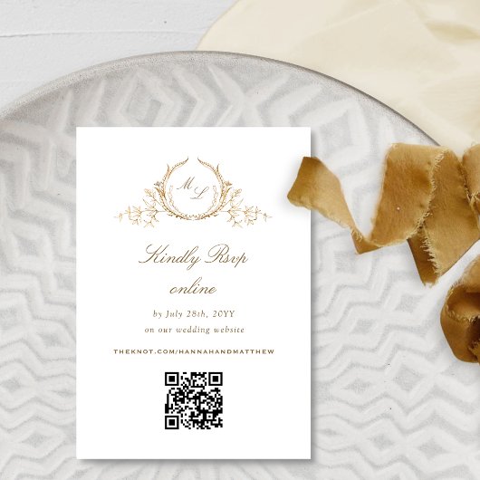 Carte D'accompagnement Monogramme blanc et or Chic officiel QR Code RSVP