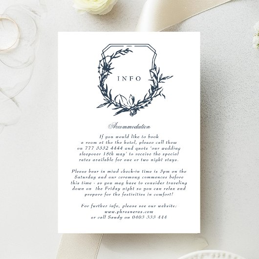 Carte D'accompagnement monogramme floral bleu marine classique