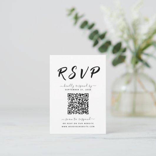 Carte D'accompagnement Noir & blanc en gras Code QR Mariage RSVP (Debout devant)