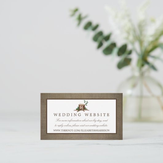 Carte D'accompagnement Pays Monogram Tree & Burlap Site Mariage (Debout devant)