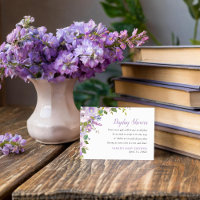 Présentation de fleurs de lilas sous la douche san