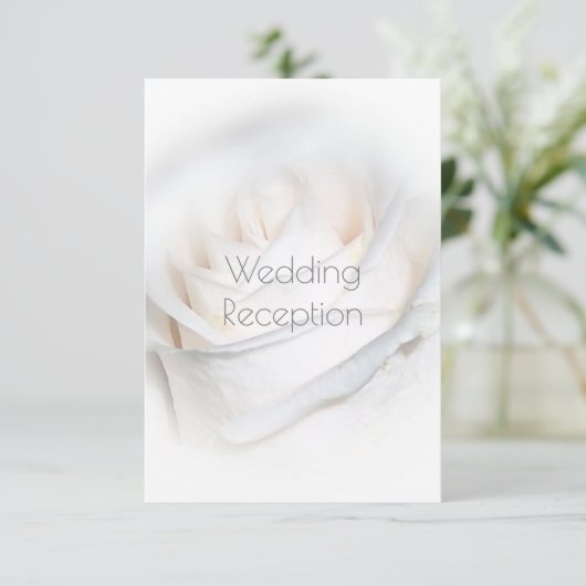 Carte D'accompagnement Réception mariage design rose blanche (Debout devant)