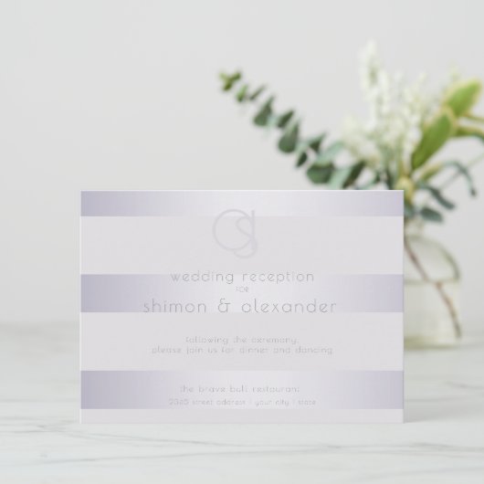 Carte D'accompagnement Réception | Violet Silver Shimmer Stripe Monogram2 (Debout devant)