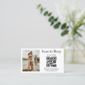 Carte D'accompagnement Réponse de mariage moderne par scan de code QR de (Debout devant)