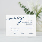 Carte D'accompagnement Romance moderne, Script bleu marine, Mariage RSVP (Debout devant)