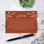 Carte D'accompagnement Rustic Terracotta Fleur sauvage Détails du Mariage<br><div class="desc">Cette belle carte rustique de boîtier mariage dispose d'un joli arrière - plan en terre cuite avec des fleurs sauvages blancs dessinés à la main et une typographie élégante. Utilisez ce modèle de carte pour les détails, les directions, les logements, etc. C'est le design parfait pour un mariage rustique mais...</div>