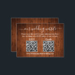Carte D'accompagnement Rustic Wood 2 QR Wedding RSVP Détails<br><div class="desc">Moderne minimaliste Simple Rustic Wood Mariage Website Carte de boîtier avec votre QR Code. Ajoutez vos 2 QR - RSVP et Détails Mariage. Script De Calligraphie Élégant.</div>
