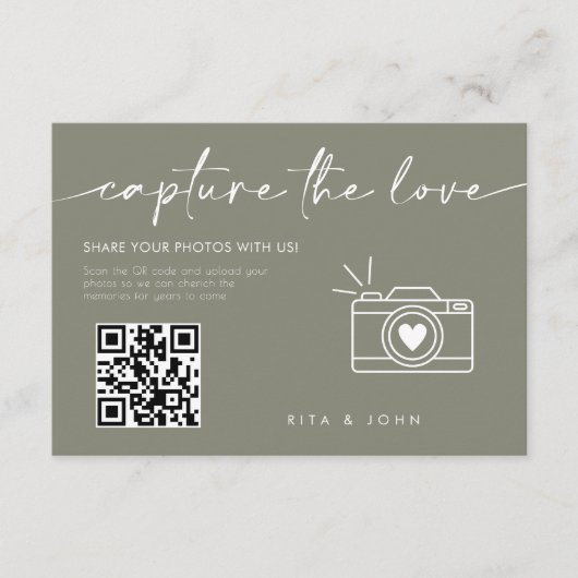 Carte D'accompagnement Sage Green Modern Script Capture Le code Love QR (Devant)