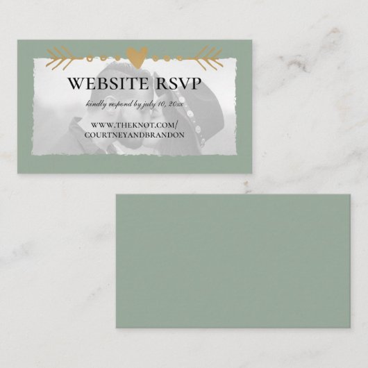 Carte D'accompagnement Sage Green Photo moderne Gold Heart Website RSVP (Devant / Derrière)