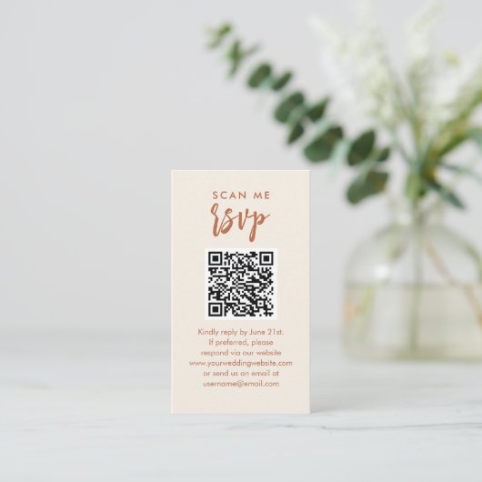 Carte D'accompagnement Scan Me RSVP Boho Desert Desert Mariage QR Code RS (Debout devant)