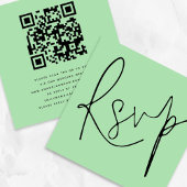 Carte D'accompagnement Script moderne QR Code Celadon Mariage vert RSVP