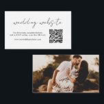 Carte D'accompagnement Script rustique Photo Code QR moderne Mariage<br><div class="desc">Carte d'enceinte mariage moderne avec un design simple avec "site mariage" dans un style rustique typographie script avec votre code QR afin que les clients puissent facilement RSVP en ligne. Le dos a votre photo préférée. Cette élégante carte d'enceinte avec un agencement minimaliste est idéale pour tout type de mariage....</div>