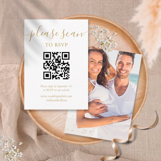 Carte D'accompagnement Simple Gold Script RSVP QR Code Photo