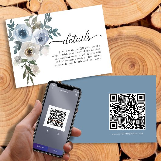 Carte D'accompagnement Simple moderne QR code Dusty Blue Floral Mariage