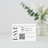 Carte D'accompagnement Simple RSVP Black White Heart Wedding QR Code (Debout devant)