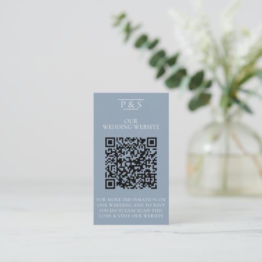 Carte D'accompagnement Site Web Mariage bleu Dusty QR Code Photo Rsvp (Debout devant)