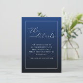 Carte D'accompagnement Sophisticated Navy Typographic (Debout devant)