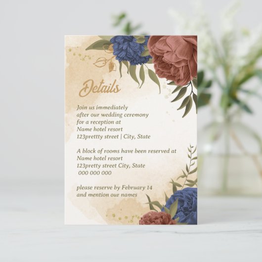 Carte D'accompagnement terre cuite bleu marine fleuri mariage (Debout devant)