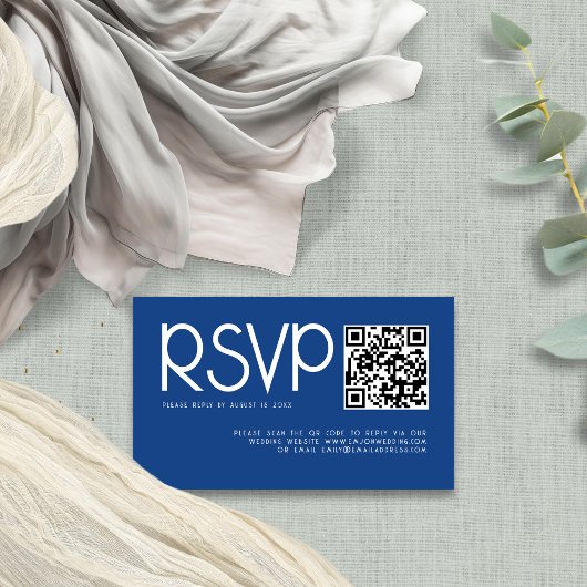 Carte D'accompagnement Typographie moderne QR Code Mariage bleu RSVP