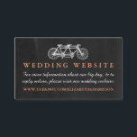 Carte D'accompagnement Vélo Tandem Sur Le Site Du Mariage Chalkboard<br><div class="desc">Ces cartes d'encart mariage sont parfaites pour tout couple qui planifie une fête mariage romantique. Le design est composé d'un arrière - plan à effet de tableau de bord branché avec un design de moto en tandem mignon. Le simple modèle peut être personnalisé pour votre événement spécial et ferait l'article...</div>