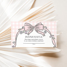 Voici la glace de la fête de bébé Sundae rose