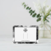 Carte d'affichage horizontale de votre logo Bow (Debout devant)