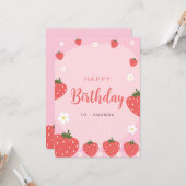 Carte d'anniversaire adorable aux fraises roses (Devant/Arrière en situation)