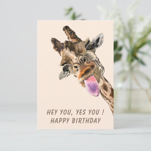Carte d'anniversaire amusante avec Giraffe joueuse (Debout devant)