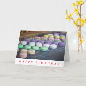 Carte d'anniversaire avec macarons de près (Fleur jaune)