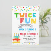 Carte d'anniversaire commune deux fois plus amusan (Debout devant)