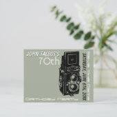 Carte d'anniversaire de 70 ans avec appareil photo (Debout devant)