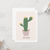 Carte d'anniversaire de cactus de désert vert et j (Devant/Arrière en situation)