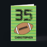 Carte d'anniversaire de football vert 35e<br><div class="desc">Carte de football personnalisée 35e anniversaire pour lui. L'avant dispose d'un endroit où vous pouvez personnaliser avec son nom. Une grande carte d'anniversaire de football pour les joueurs de football et les fans de football.</div>