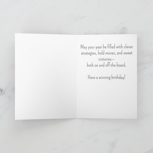 Carte d'anniversaire de gâteau de pièces d'échecs (Intérieur)