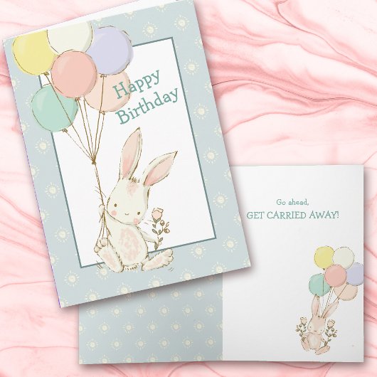 Carte d'anniversaire de lapin mignonne et ballons