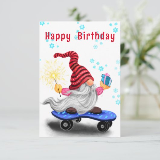 Carte d'anniversaire de Noël Gnome avec cadeaux (Debout devant)