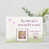 Carte d'anniversaire de petite fille Growing Like  (Debout devant)