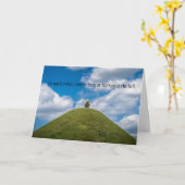 Carte d'anniversaire de Sheep Top of the Hill/Over (Fleur jaune)