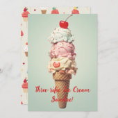 Carte d'anniversaire de sundae de glace Trois-tast (Devant / Derrière)
