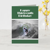Carte d'anniversaire de surfer heureux treizième (Fleur jaune)